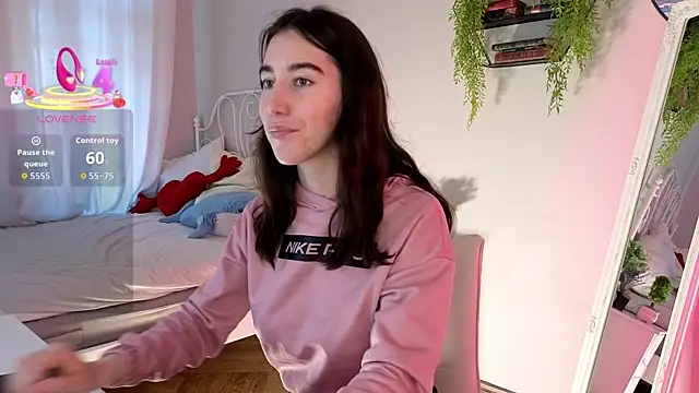 Belle Via online show from 09/08/25, 03:44