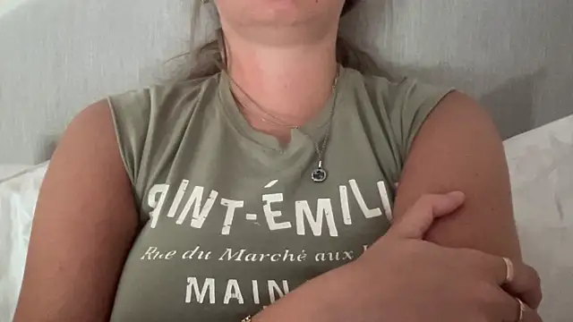 KaraLeee online show from 03/03/25, 02:04