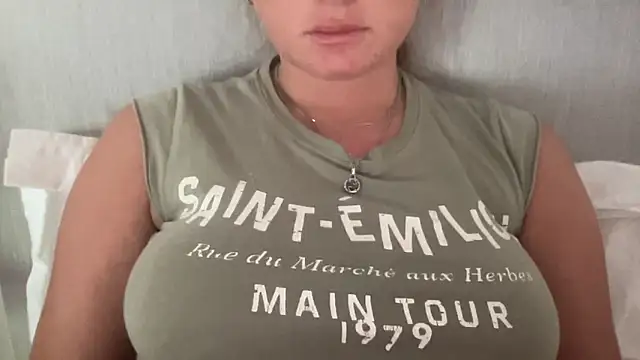 KaraLeee online show from 03/04/25, 02:06