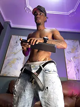 AaronCruz  online show from 01/17/25, 08:33