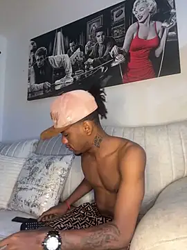 AaronCruz  online show from 02/14/25, 04:37