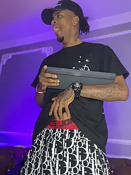 AaronCruz  online show from 03/01/25, 01:40