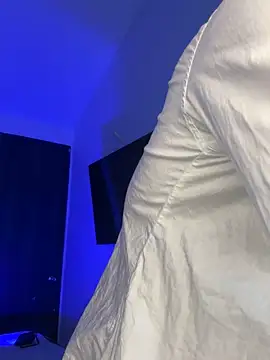 AaronCruz  online show from 10/01/25, 03:45