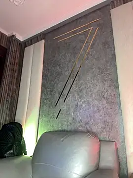 Snapshot of AaronCruz_ chatting on 02/04/26, 02:39 AaronCruz online show from 02/04/26, 02:39