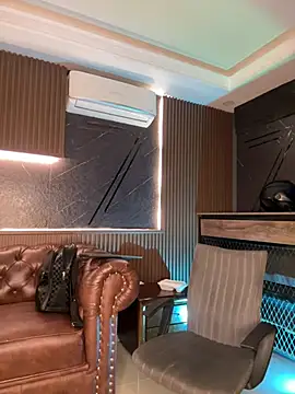 Snapshot of AaronCruz_ chatting on 03/21/26, 10:46 AaronCruz online show from 03/21/26, 10:46