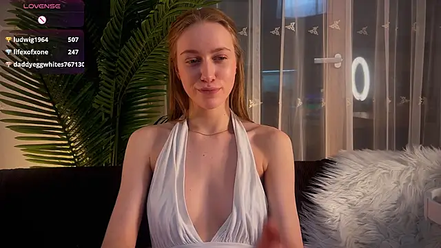 PollyAgata online show from 02/19/25, 01:40