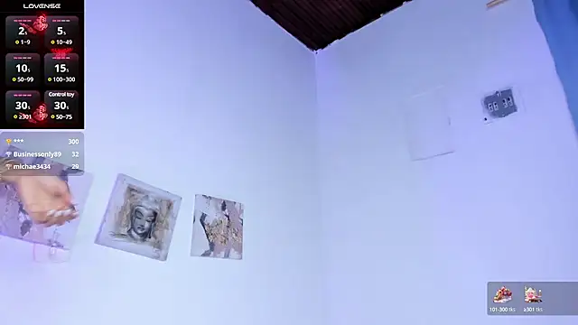 Snapshot of Harmony_Malkova chatting on 01/13/25, 01:34 Harmony Malkova online show from 01/13/25, 01:34