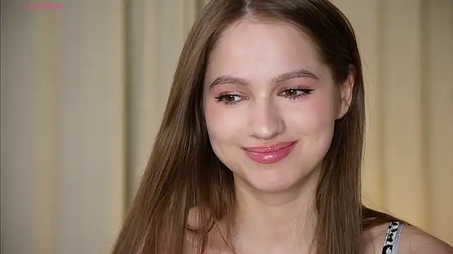 Snapshot of hecola chatting on 04/04/26, 01:08 hecola online show from 04/04/26, 01:08