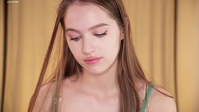 Snapshot of hecola chatting on 06/10/26, 01:21 hecola online show from 06/10/26, 01:21