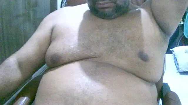 Snapshot of ulmo_br chatting on 11/01/25, 04:03 ulmo br online show from 11/01/25, 04:03