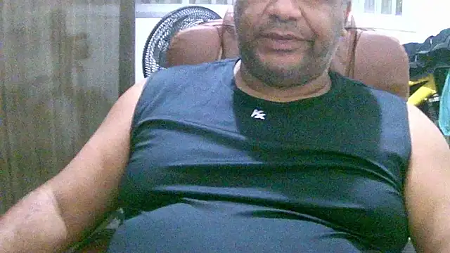 Snapshot of ulmo_br chatting on 11/06/25, 10:32 ulmo br online show from 11/06/25, 10:32