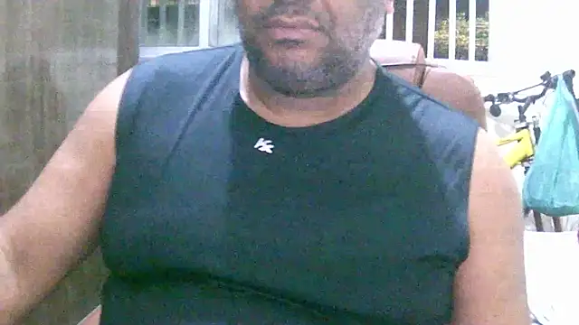 Snapshot of ulmo_br chatting on 11/15/25, 11:54 ulmo br online show from 11/15/25, 11:54