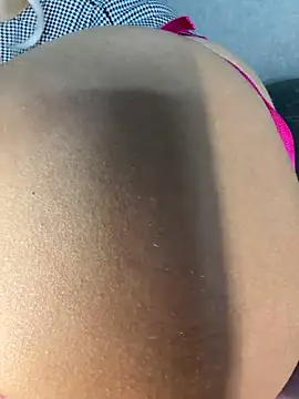 MiloTheName online show from 10/30/25, 06:04