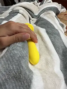 Snapshot of aquamanishere chatting on 04/18/26, 10:21 aquamanishere online show from 04/18/26, 10:21