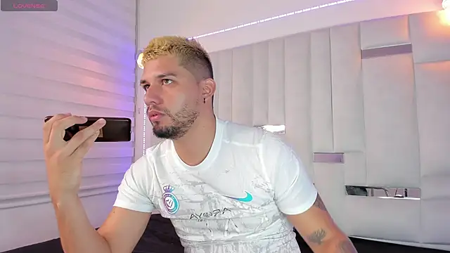 Jacoob19  online show from 12/17/24, 12:54