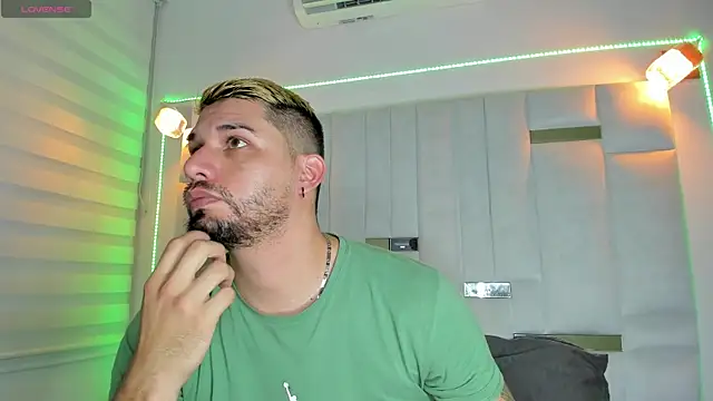 Jacoob19  online show from 12/29/24, 06:05