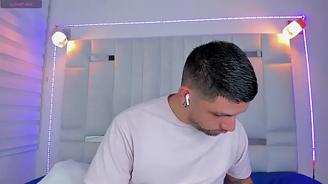 Jacoob19  online show from 01/28/25, 01:05