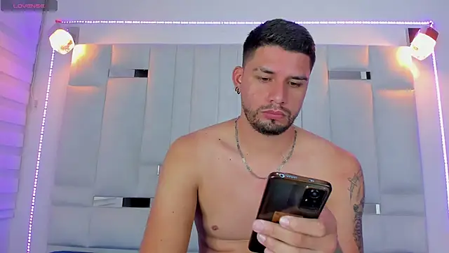 Jacoob19  online show from 02/06/25, 06:56