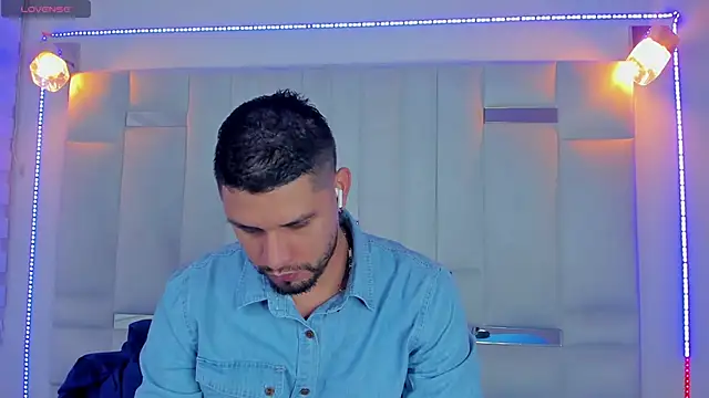 Jacoob19  online show from 02/21/25, 03:32