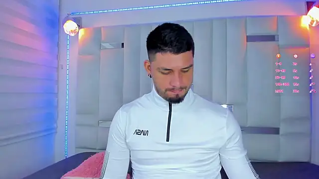 Jacoob19  online show from 03/11/25, 12:17