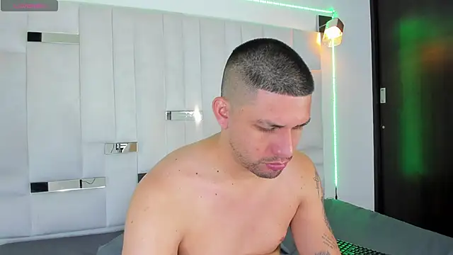 Jacoob19  online show from 10/18/25, 03:09