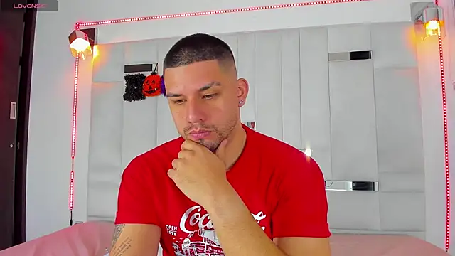 Jacoob19  online show from 10/21/25, 12:28