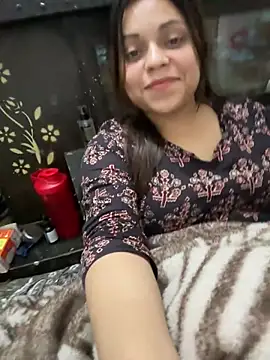 simmiiii online show from 02/27/25, 07:58