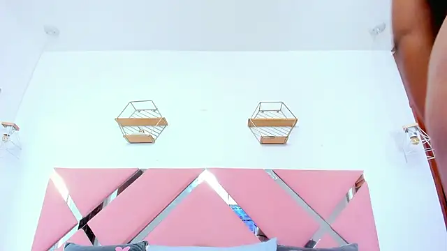 nahomygrey  online show from 02/08/26, 07:50