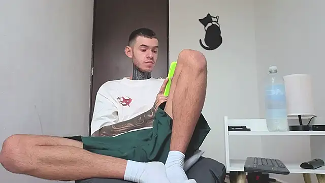 Saturno v online show from 11/27/25, 01:13