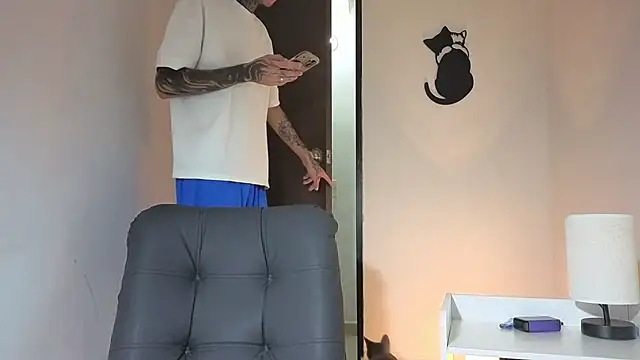 Saturno v online show from 11/30/25, 05:11