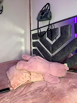 Connie 20 online show from 12/01/25, 12:43