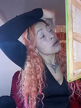 Sexy-Favgirl online show from 02/10/25, 02:16