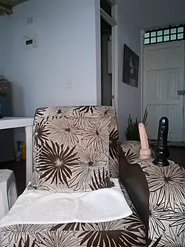 Sexy-Favgirl online show from 09/08/25, 10:53