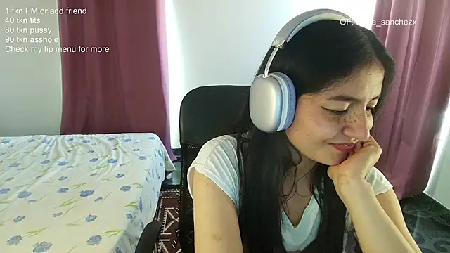 Snapshot of ChloeSanchezx chatting on 03/11/26, 07:31 ChloeSanchezx online show from 03/11/26, 07:31