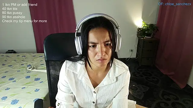 Snapshot of ChloeSanchezx chatting on 04/07/26, 11:59 ChloeSanchezx online show from 04/07/26, 11:59