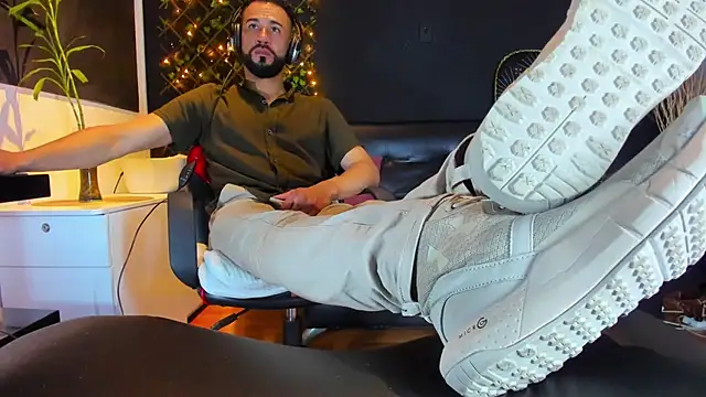 alessandro wye online show from 02/03/26, 08:30