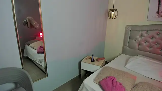 Snapshot of escarleth__ chatting on 11/13/25, 12:59 escarleth online show from 11/13/25, 12:59