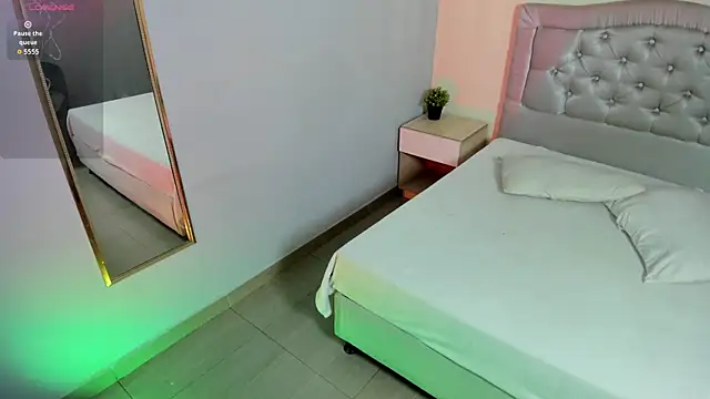 Snapshot of escarleth__ chatting on 01/10/26, 01:13 escarleth online show from 01/10/26, 01:13