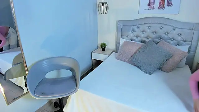 Snapshot of escarleth__ chatting on 02/02/26, 02:05 escarleth online show from 02/02/26, 02:05