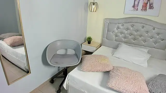 Snapshot of escarleth__ chatting on 02/27/26, 01:44 escarleth online show from 02/27/26, 01:44