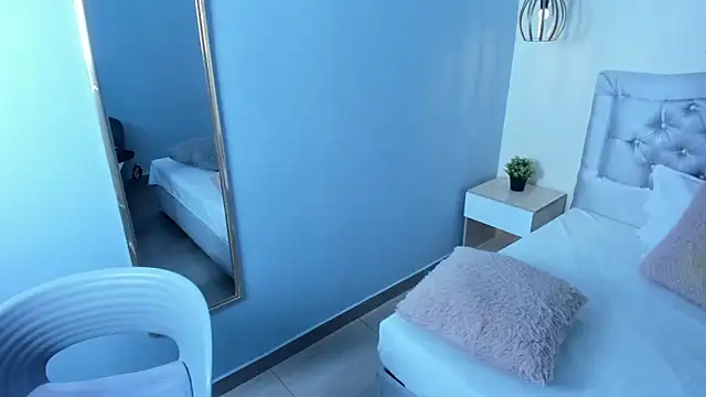 Snapshot of escarleth__ chatting on 03/20/26, 11:59 escarleth online show from 03/20/26, 11:59