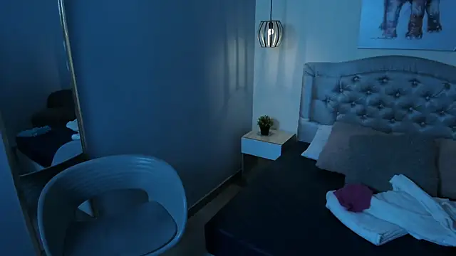 Snapshot of escarleth__ chatting on 04/20/26, 01:58 escarleth online show from 04/20/26, 01:58