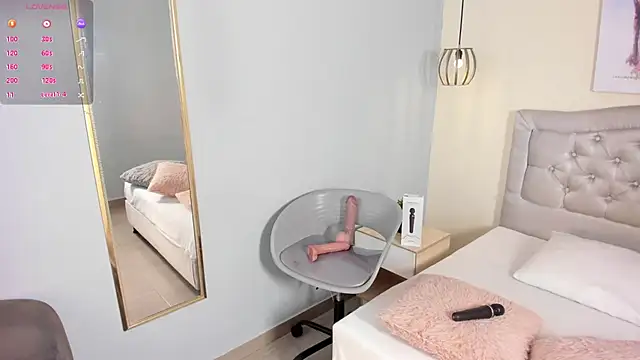 escarleth   online show from 07/08/26, 01:37