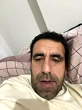 Snapshot of zilzop chatting on 12/01/25, 11:10 zilzop online show from 12/01/25, 11:10