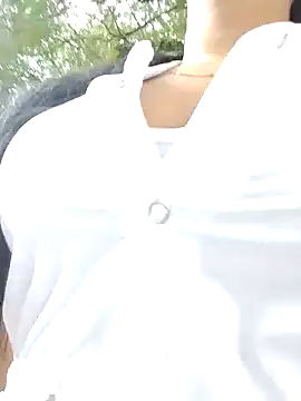 Snapshot of Miia_grand chatting on 01/16/25, 05:12 Miia grand online show from 01/16/25, 05:12