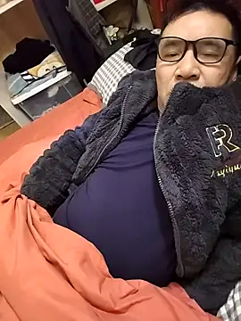 Snapshot of yjw6688 chatting on 03/05/26, 03:52 yjw6688 online show from 03/05/26, 03:52