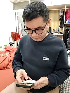 Snapshot of yjw6688 chatting on 03/12/26, 12:11 yjw6688 online show from 03/12/26, 12:11