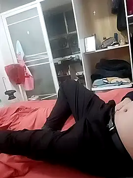 Snapshot of yjw6688 chatting on 03/15/26, 02:01 yjw6688 online show from 03/15/26, 02:01