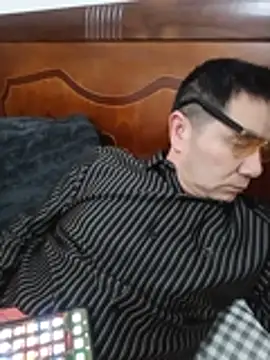 Snapshot of yjw6688 chatting on 04/07/26, 09:54 yjw6688 online show from 04/07/26, 09:54