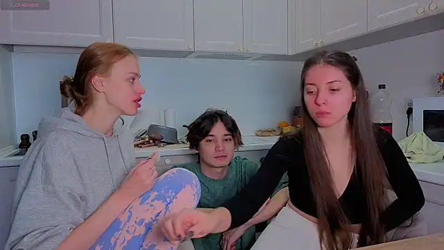 Snapshot of fcjuicy_pussy chatting on 01/08/26, 11:34 fcjuicy pussy online show from 01/08/26, 11:34